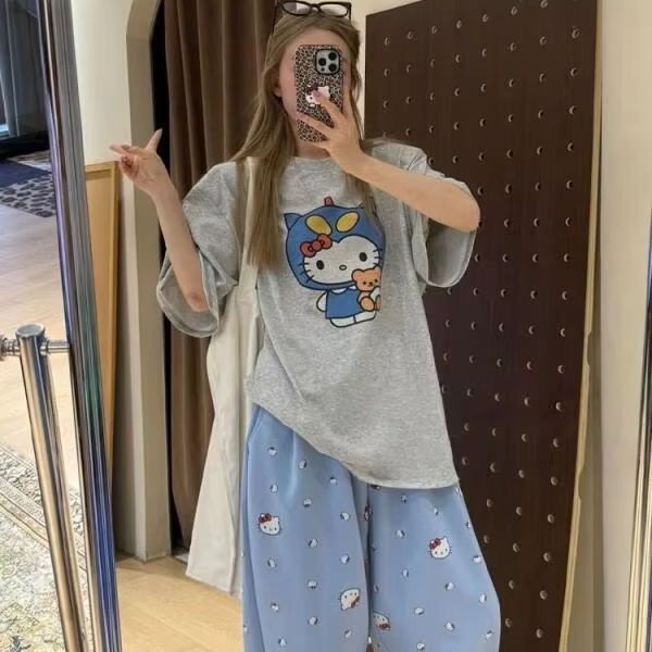 半袖ハローキティプリント Tシャツサンリオレディース夏新作ル - Street Fashion Tshirt のレビューと価格