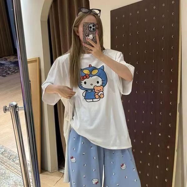 半袖ハローキティプリント Tシャツサンリオレディース夏新作ル - Street Fashion Tshirt のレビューと価格